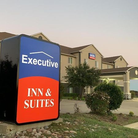 Executive Inn & Suites Marlin Εξωτερικό φωτογραφία