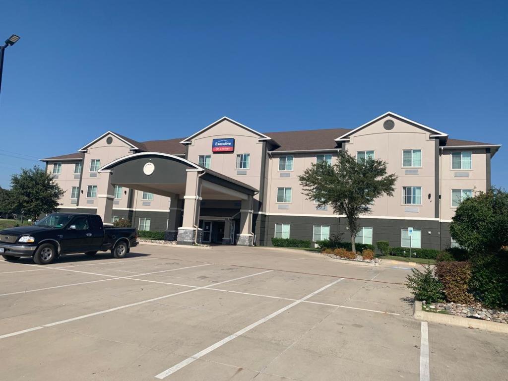 Executive Inn & Suites Marlin Εξωτερικό φωτογραφία