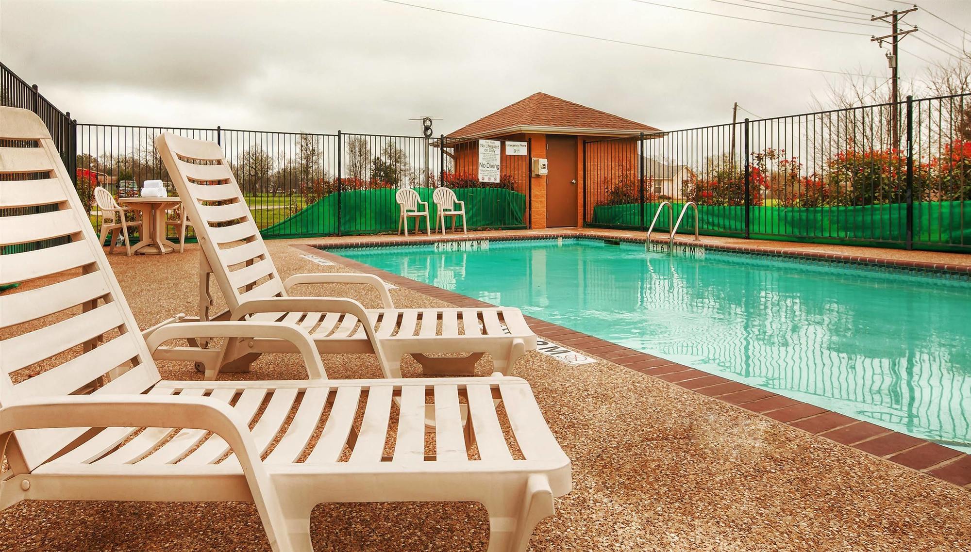 Executive Inn & Suites Marlin Εξωτερικό φωτογραφία
