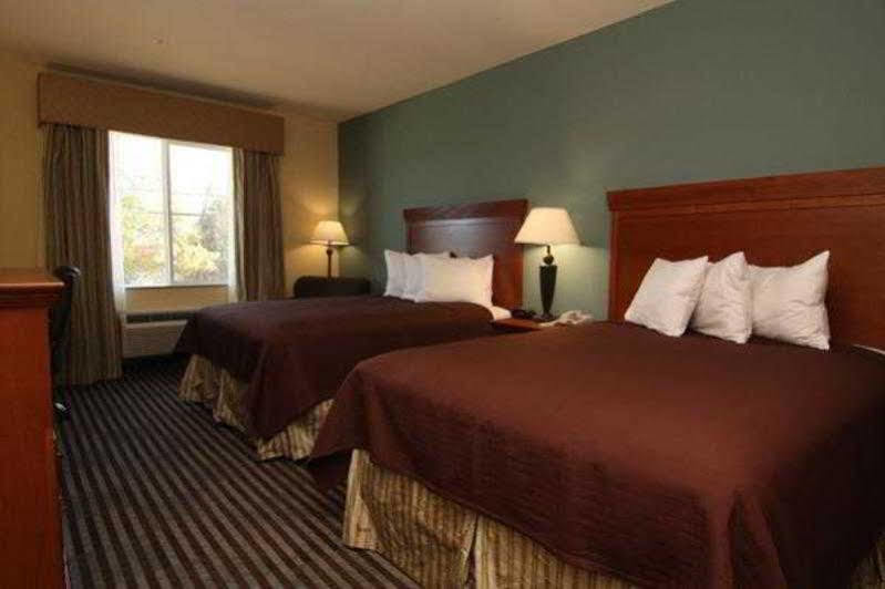 Executive Inn & Suites Marlin Εξωτερικό φωτογραφία
